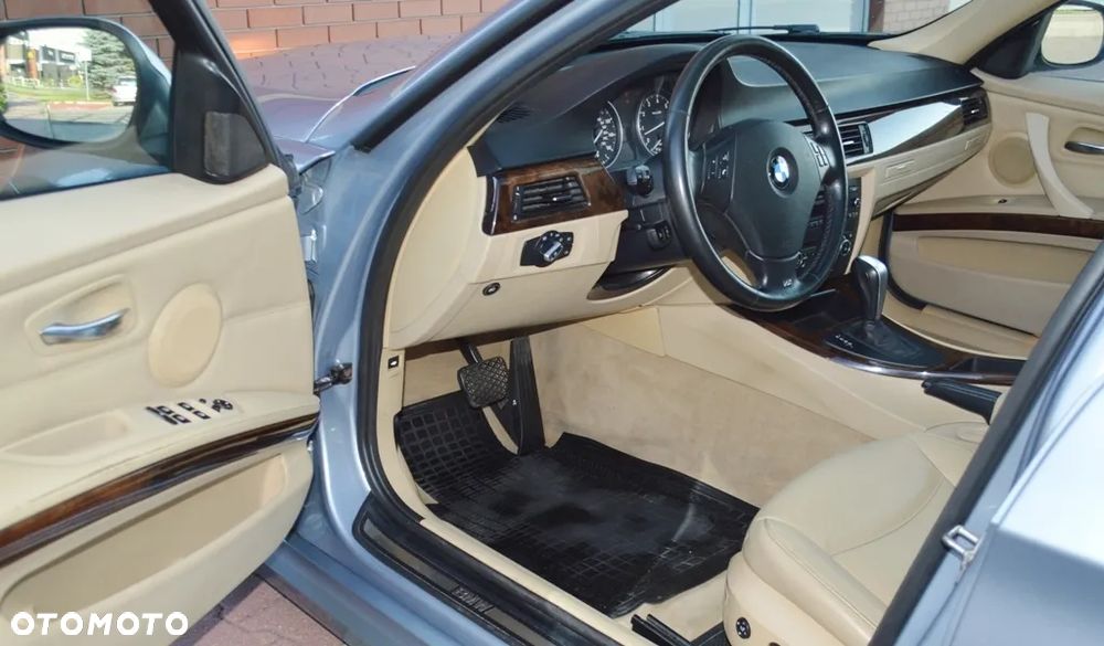 BMW Seria 3 - 29
