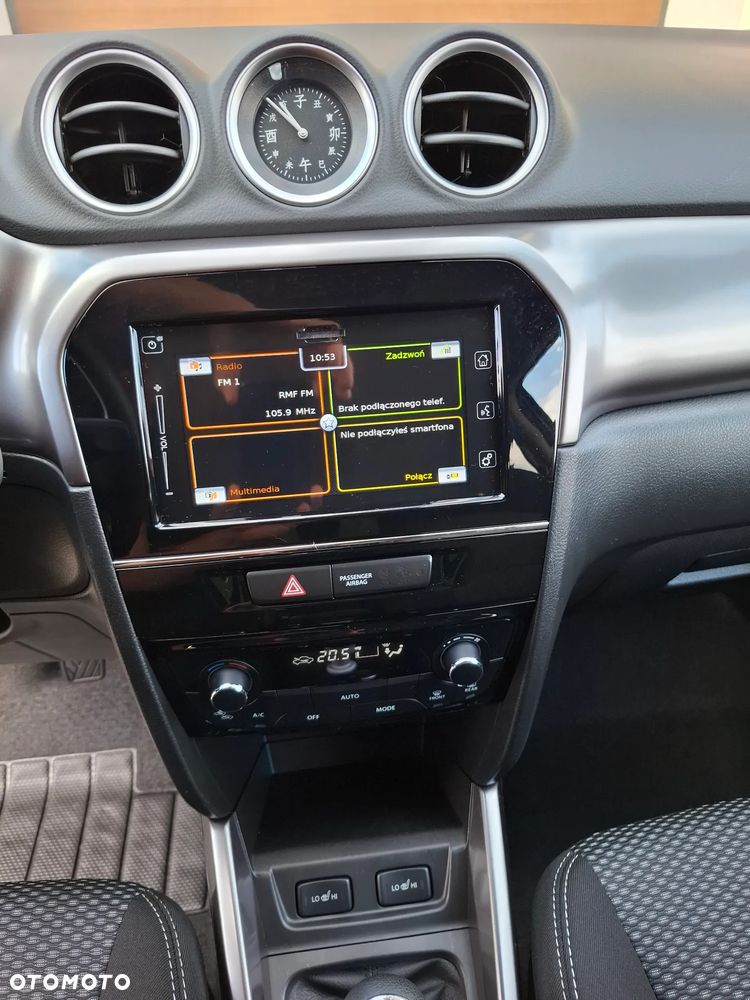 Suzuki Vitara 1.4 Boosterjet mHEV Premium Plus 4WD - 23