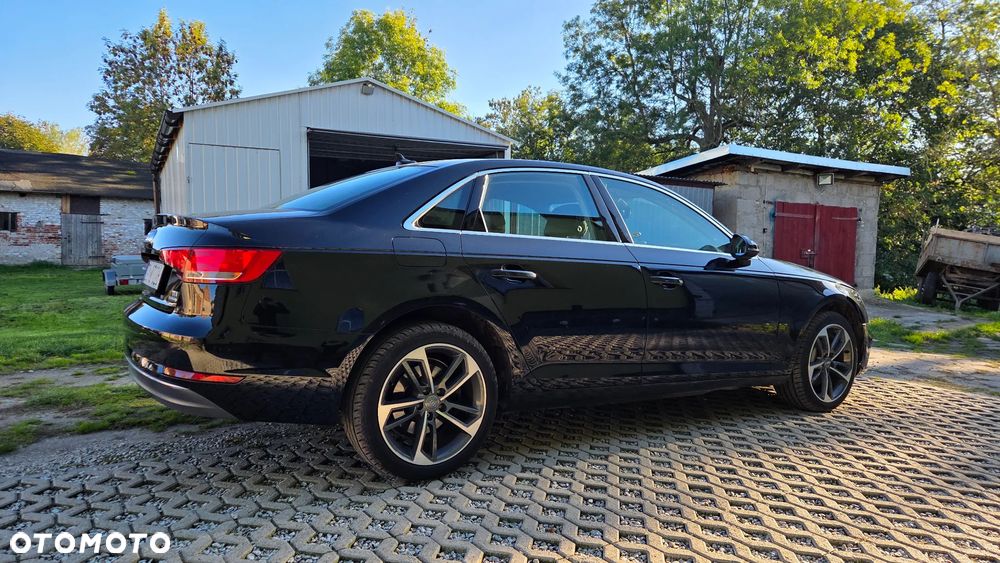 Audi A4 Limousine - 5