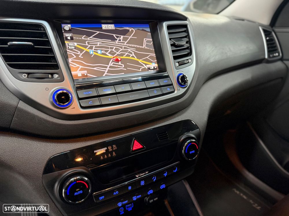 Hyundai Tucson 1.7 CRDi Executive - 18
