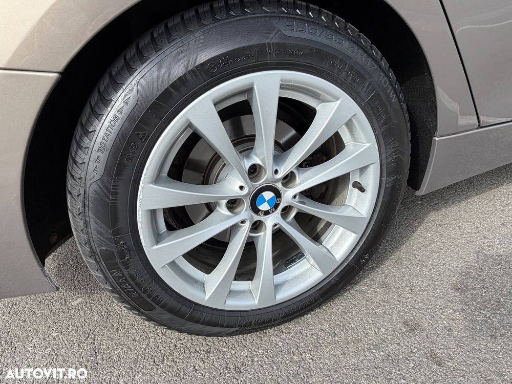 BMW Seria 3 320d Aut. Luxury Line - 8