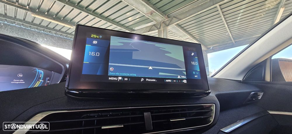 Peugeot 3008 1.6 Hybrid Allure Pack e-EAT8 - 22