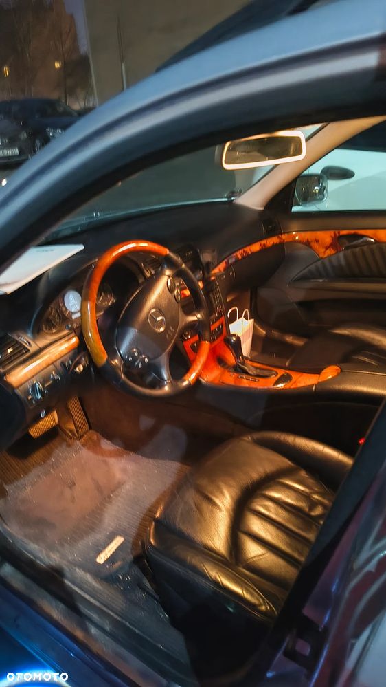 Mercedes-Benz Klasa E - 28