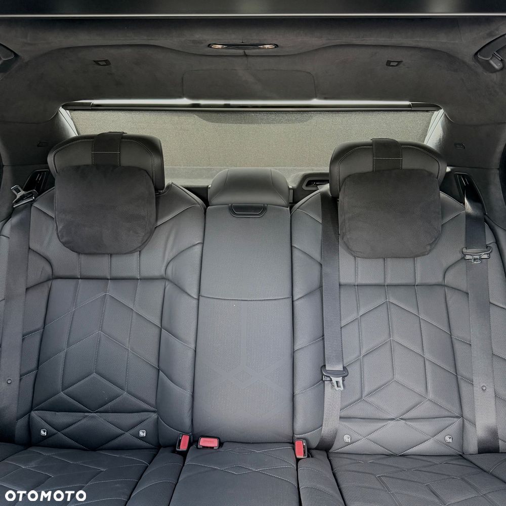 BMW Seria 7 M760e PHEV xDrive sport - 36