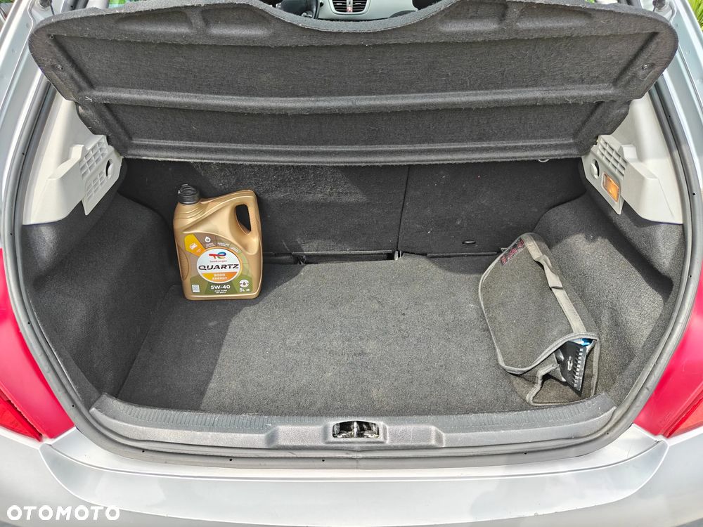 Peugeot 207 1.4 HDi Trendy - 16