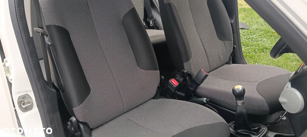 Toyota Aygo x-cite - 27