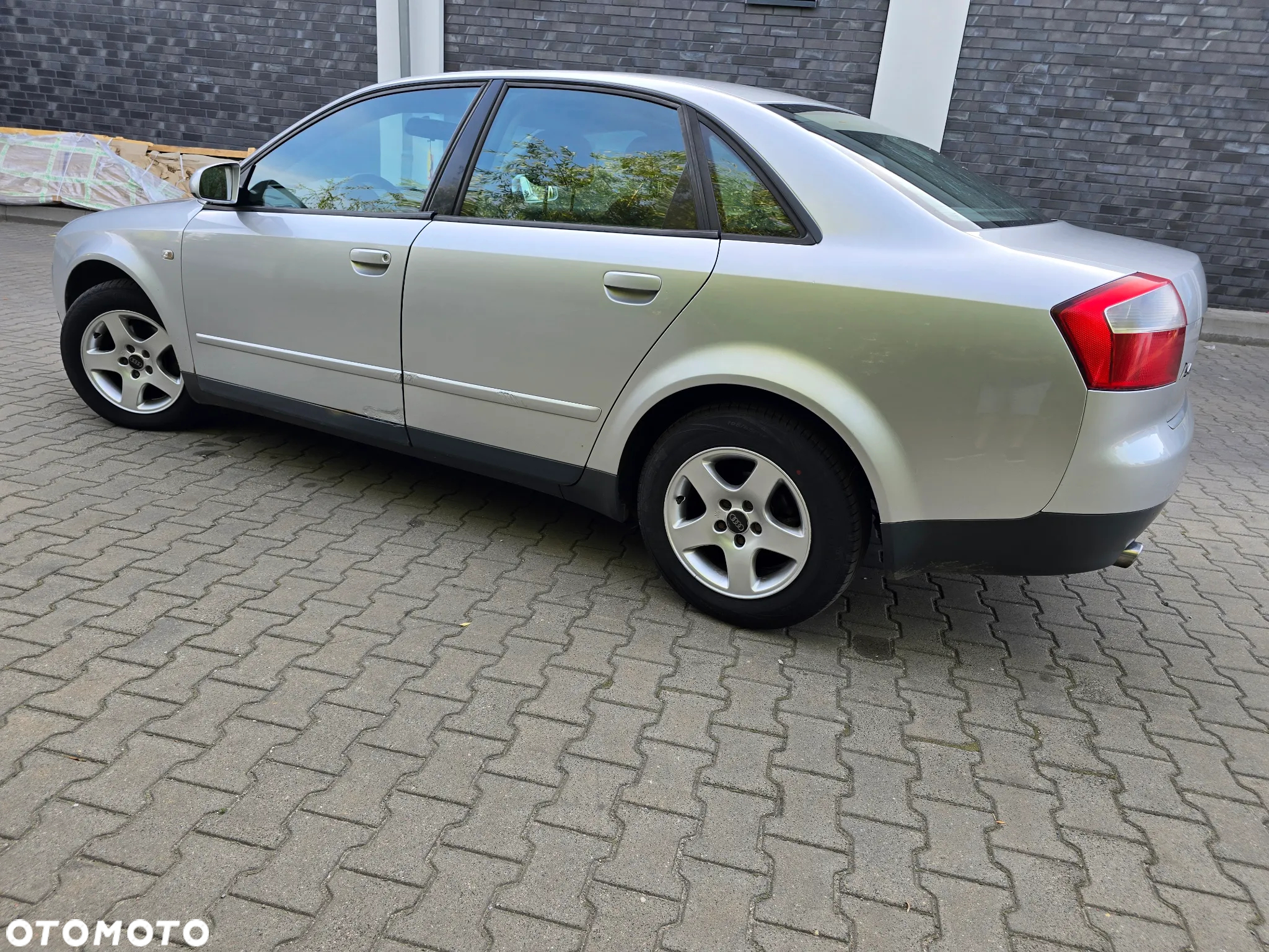 Audi A4 1.6 - 11