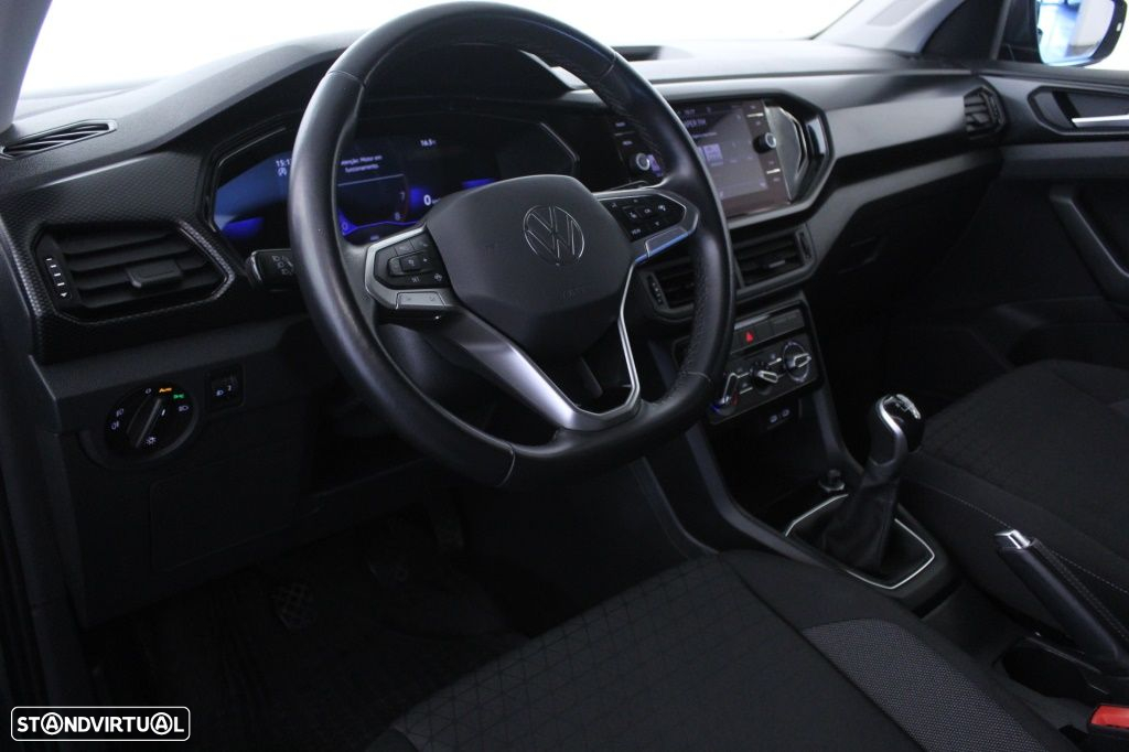 VW T-Cross 1.0 TSI Life - 21
