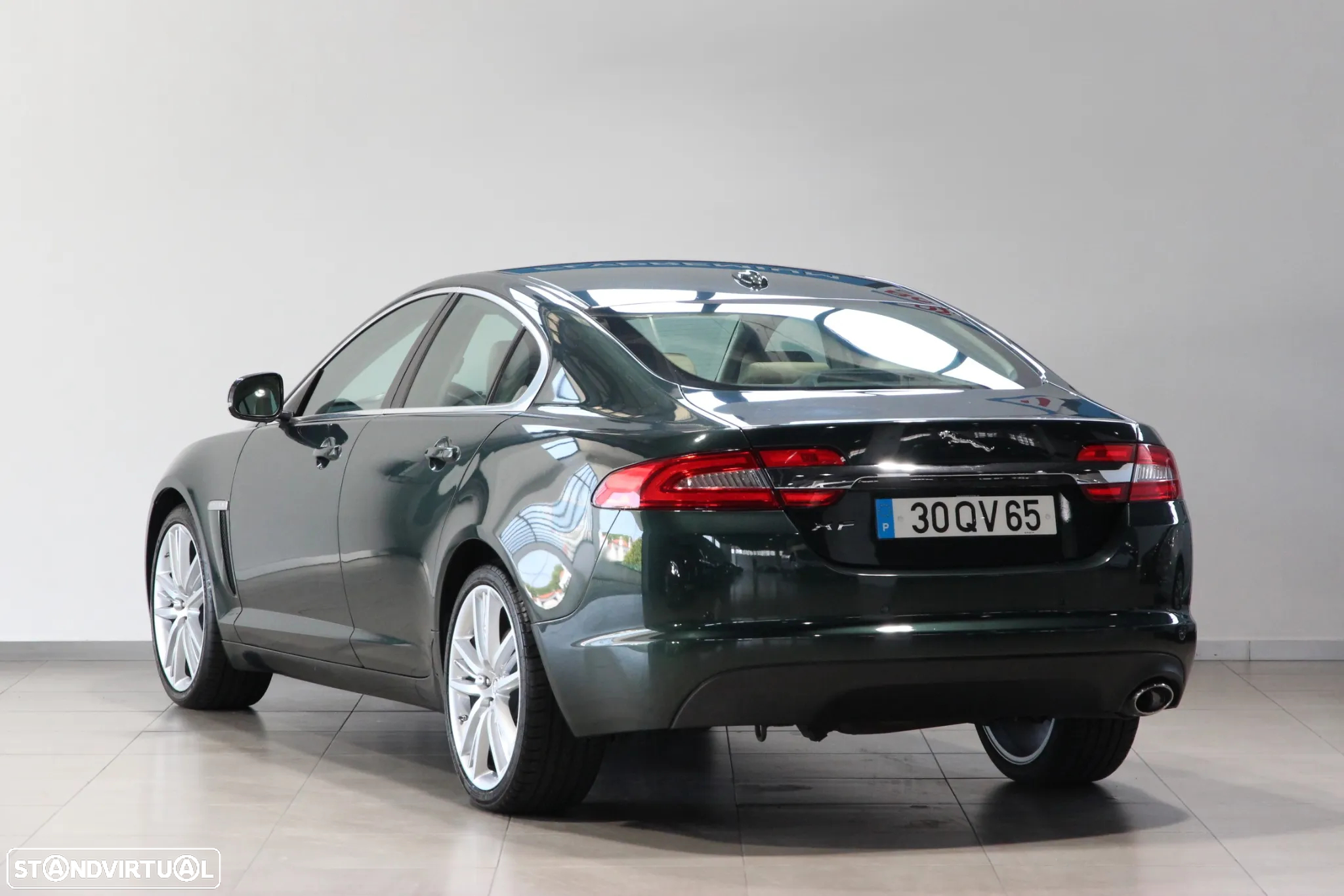 Jaguar XF 2.2 D Luxury - 3