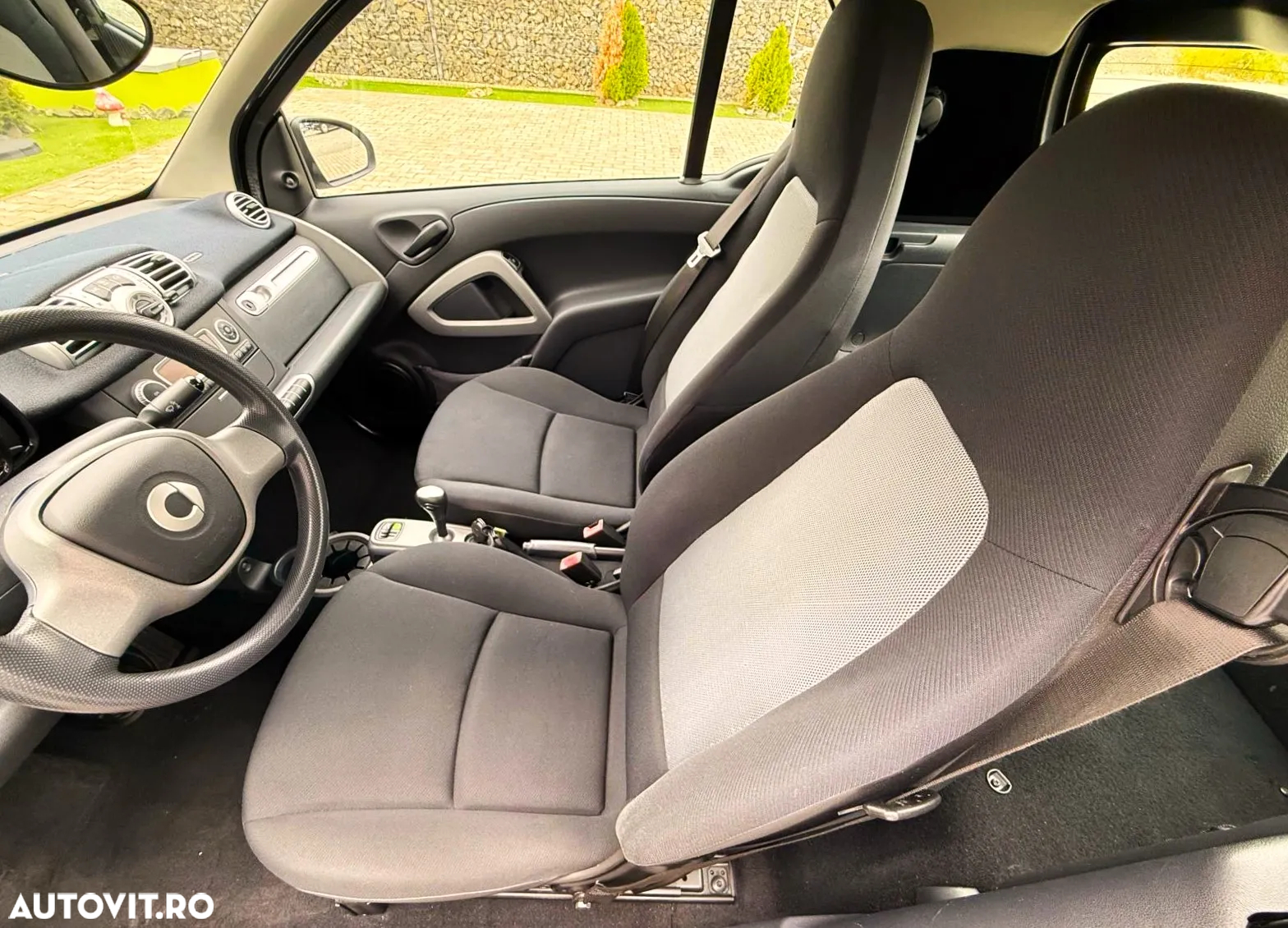 Smart Fortwo coupe softouch black&white limited micro hybrid drive - 19