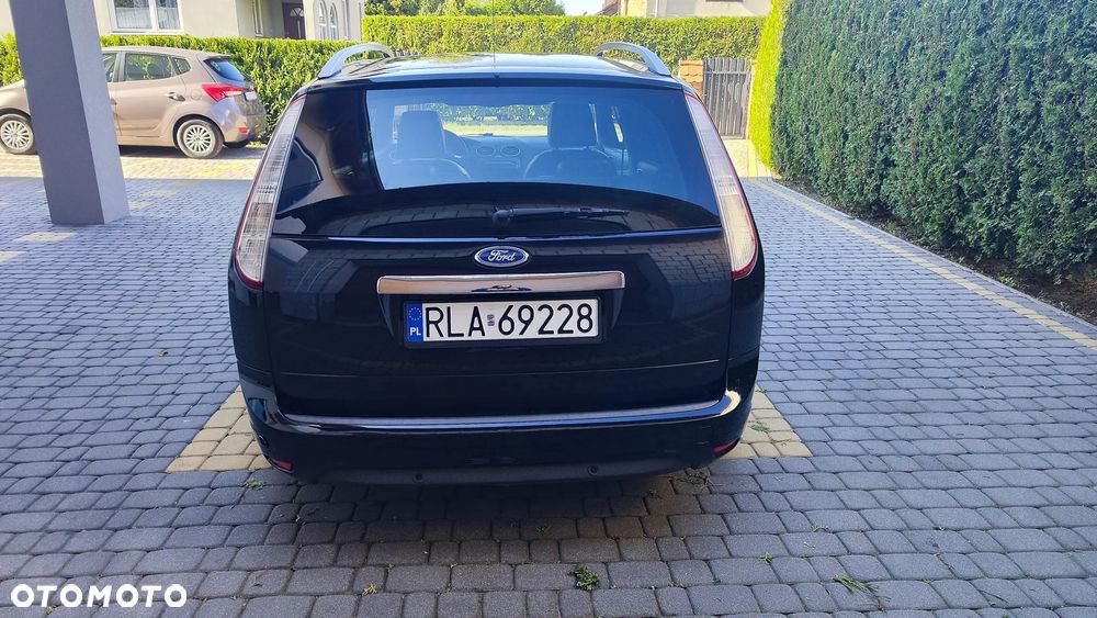 Ford Focus 2.0 16V Titanium - 10