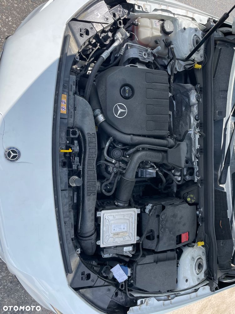 Mercedes-Benz CLA 180 7G-DCT AMG Line - 7