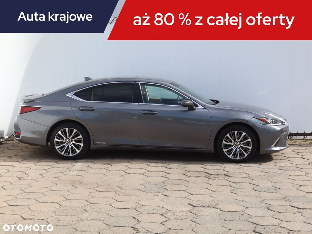 Lexus ES - 8