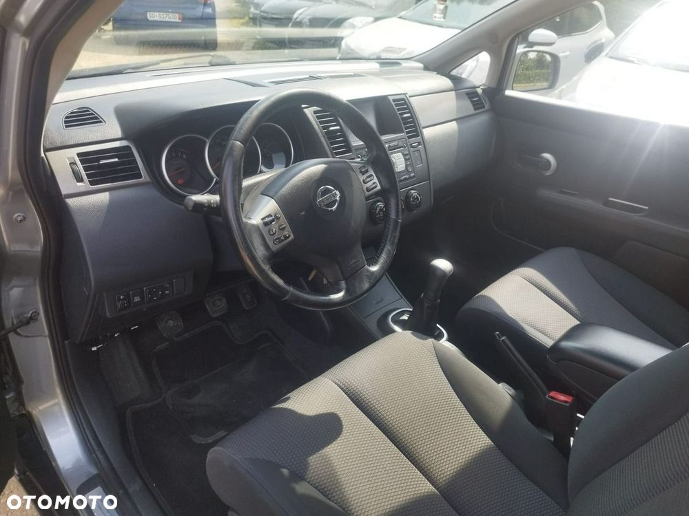 Nissan Tiida - 5