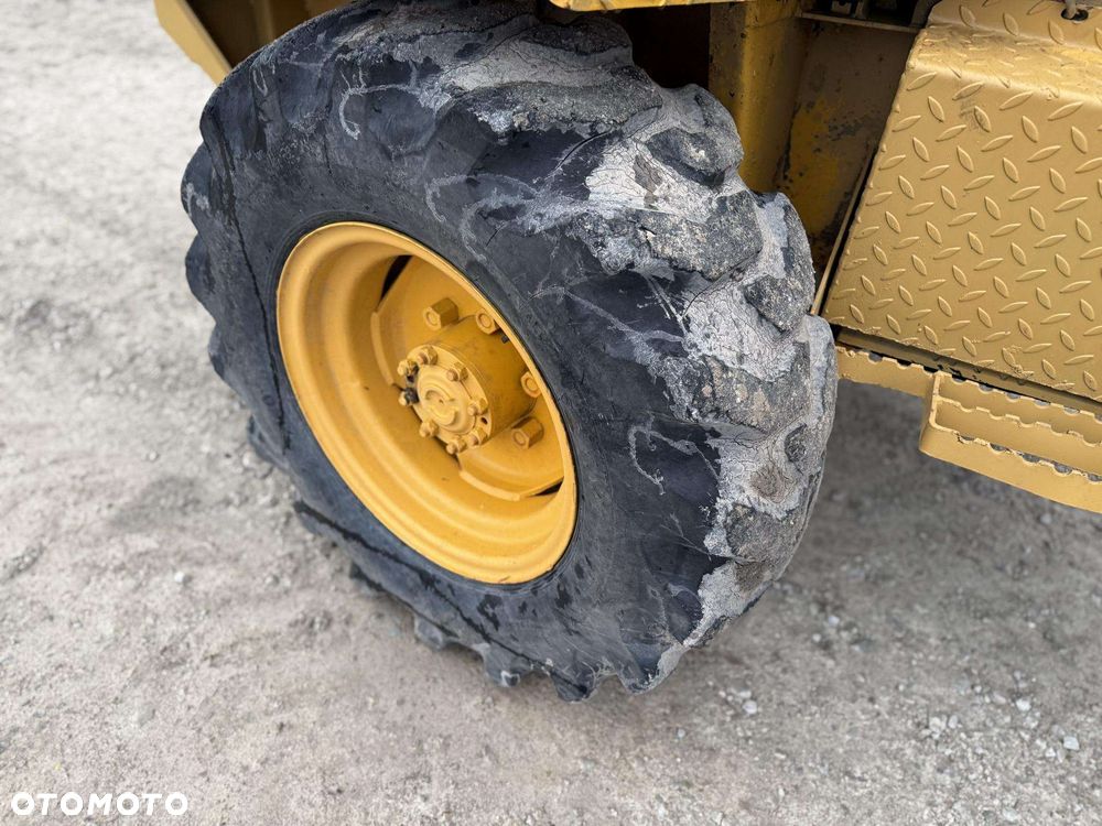 Thwaites T450 Rotator - 15