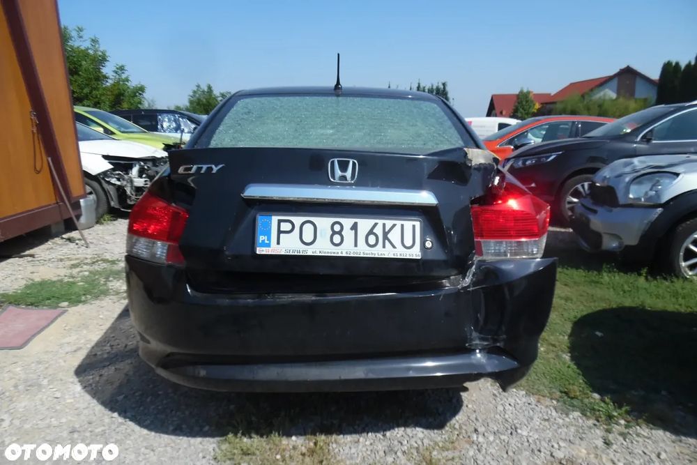 Honda City 1.4 Comfort - 17