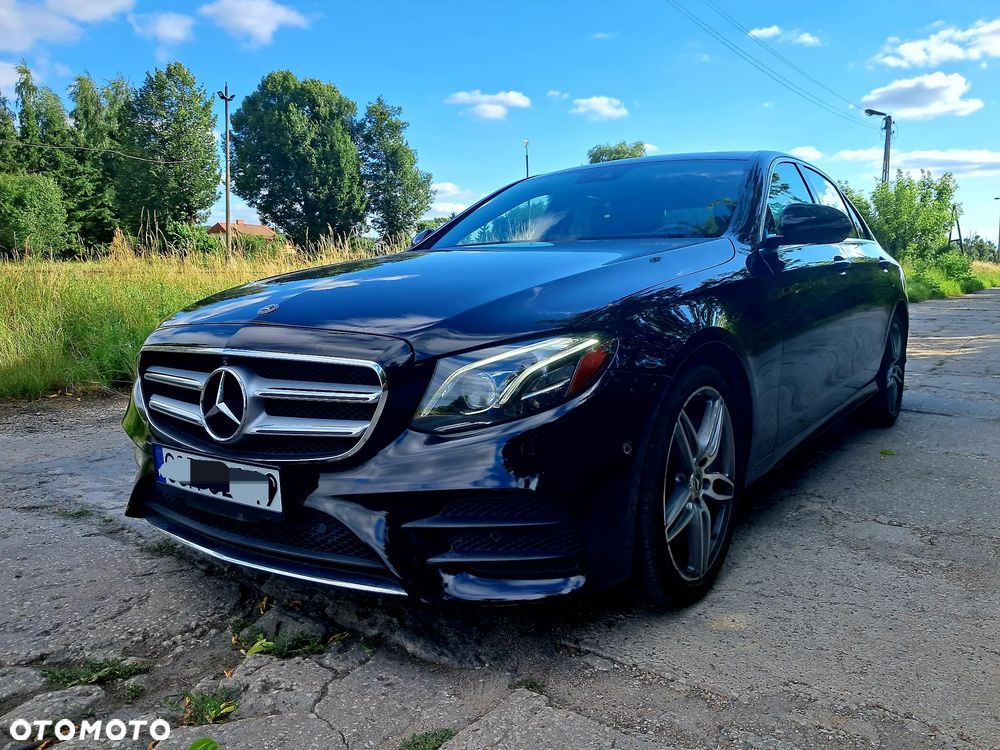 Mercedes-Benz Klasa E 300 9G-TRONIC AMG Line - 1
