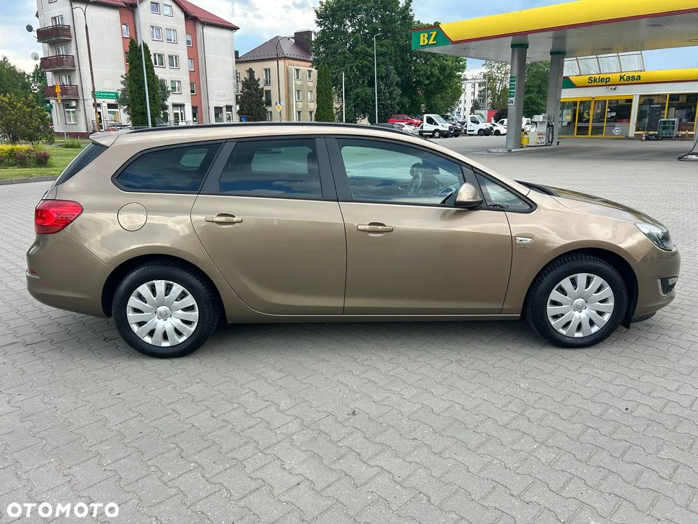 Opel Astra 1.4 Turbo - 10