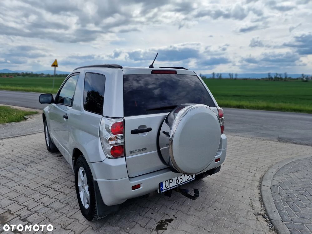 Suzuki Grand Vitara 1.6 - 12