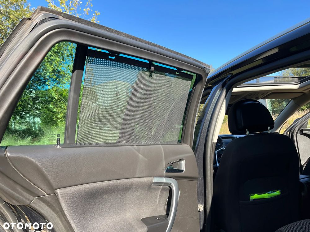 Opel Insignia 2.0 T Sport 4x4 - 13