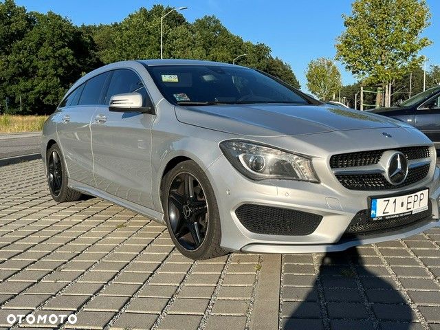 Mercedes-Benz CLA 200 7G-DCT AMG Line - 12
