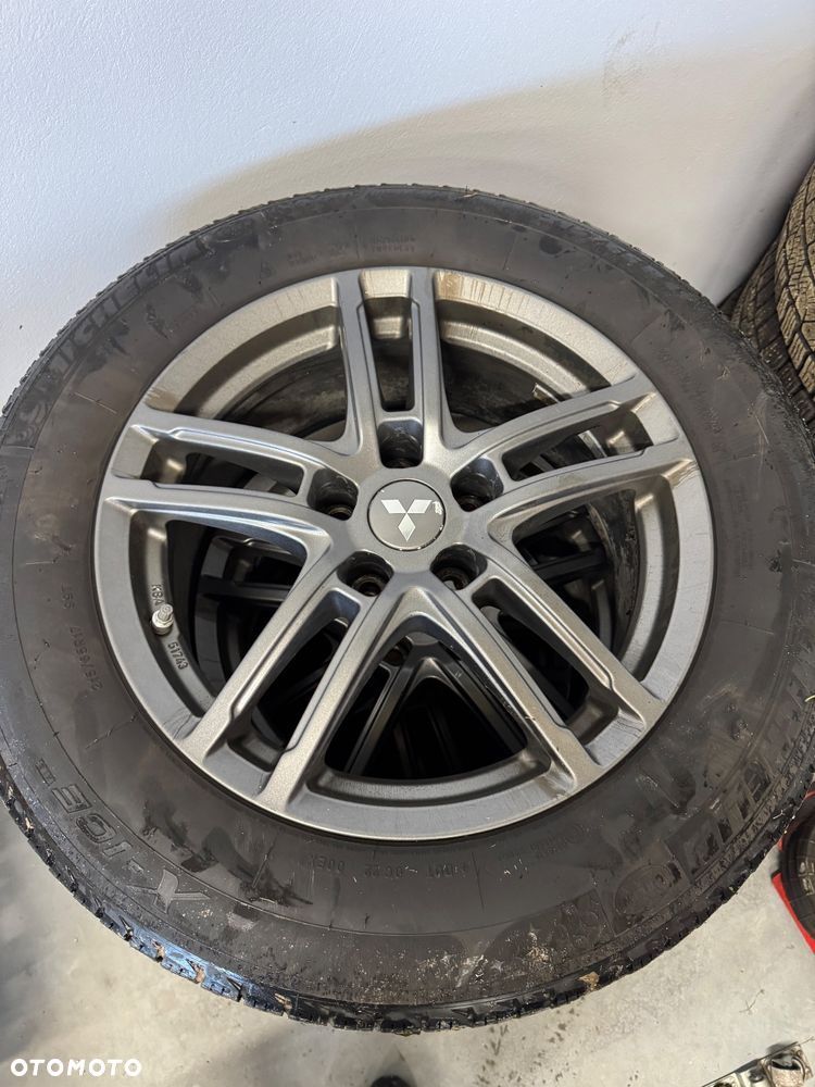 Mitsubishi Outlander 2.4 4WD Diamant+ - 28