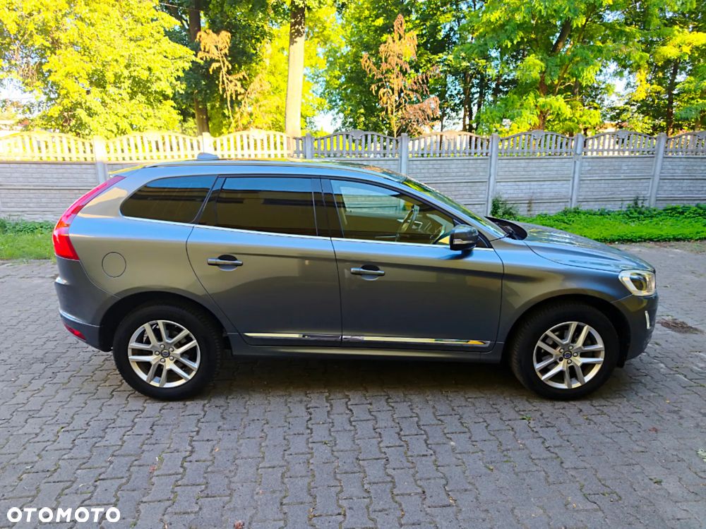 Volvo XC 60 D4 Geartronic Summum - 16