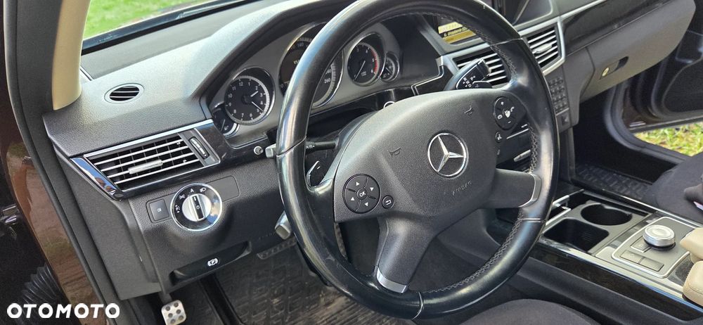 Mercedes-Benz Klasa E - 18