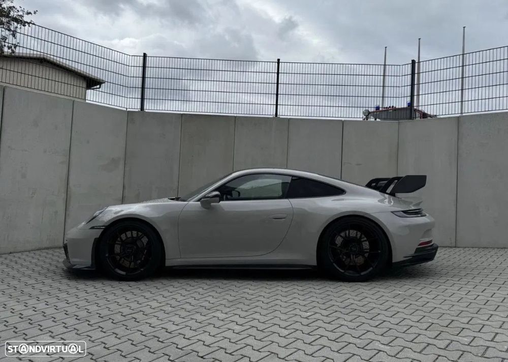 Porsche 911 (992) - 2