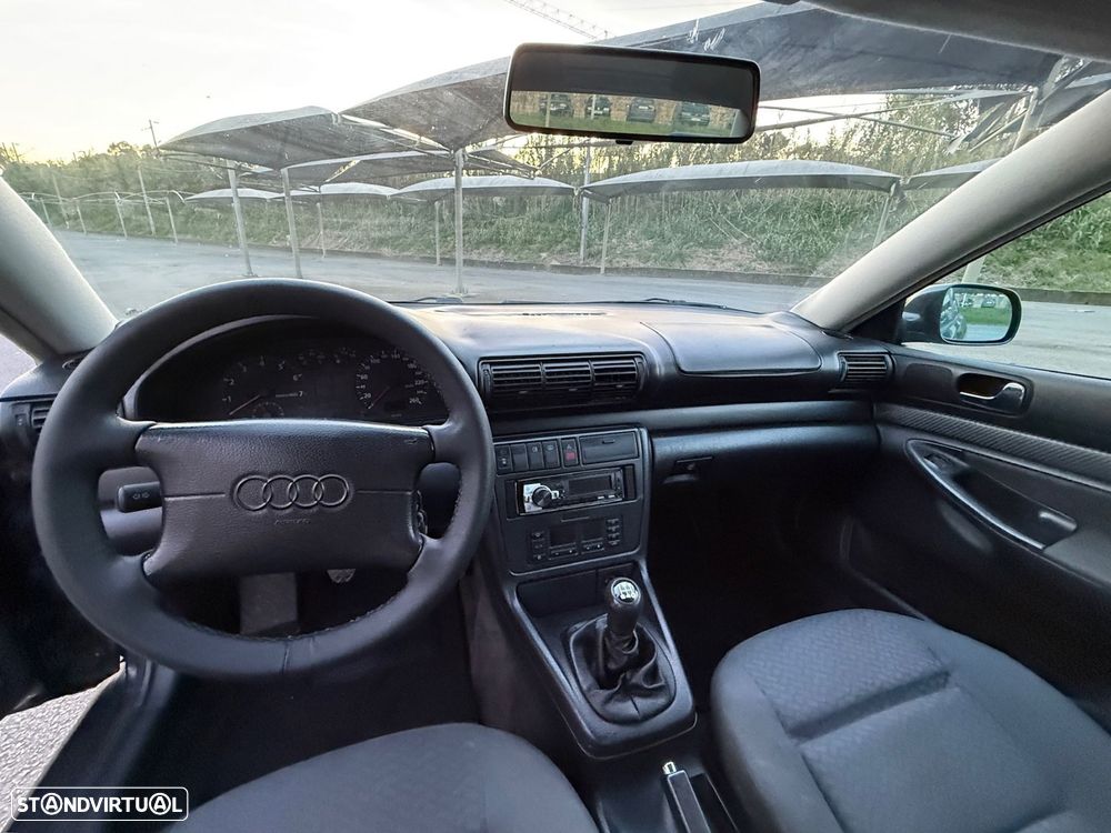 Audi A4 1.6 Plus - 9