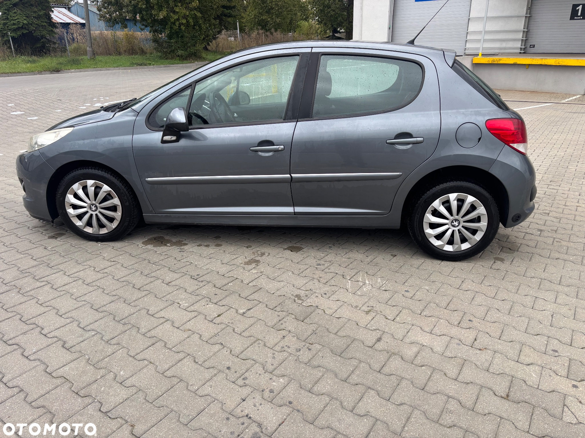 Peugeot 207 1.4 Trendy - 3