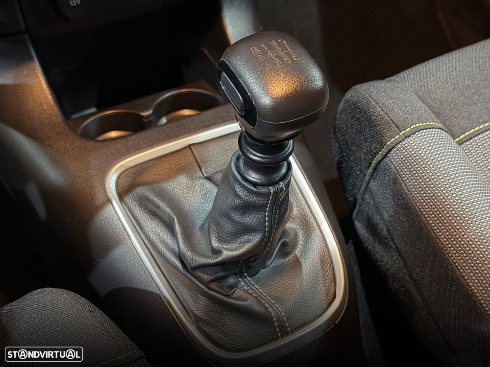 Citroën C3 1.2 PureTech C-Series - 27