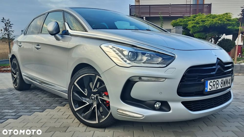 Citroën DS5 2.0 HDi SportChic - 2