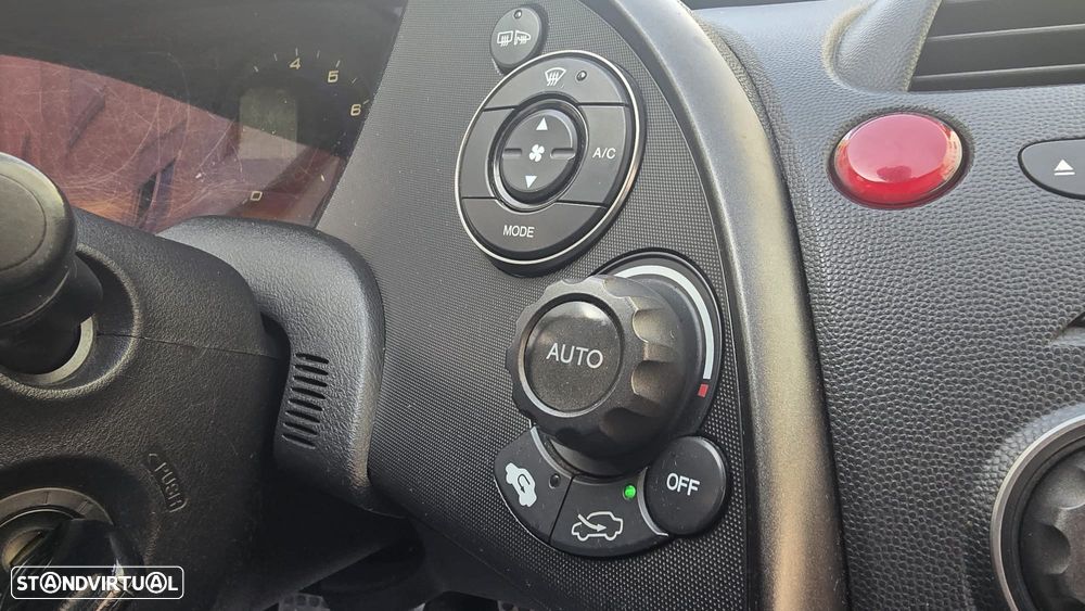 Honda Civic 1.4 i-VTEC Comfort - 26