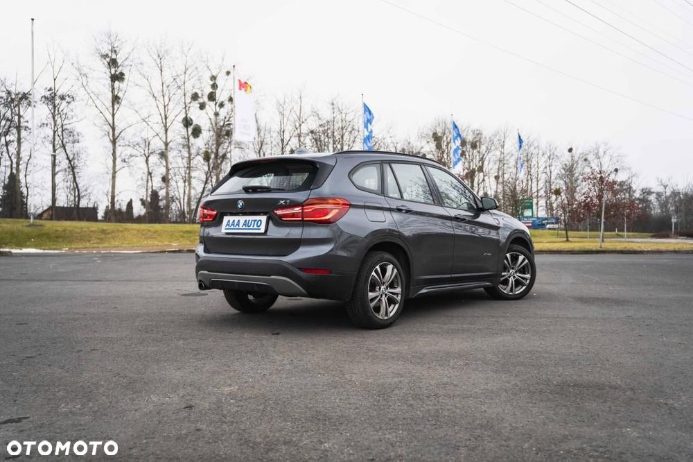 BMW X1 - 6