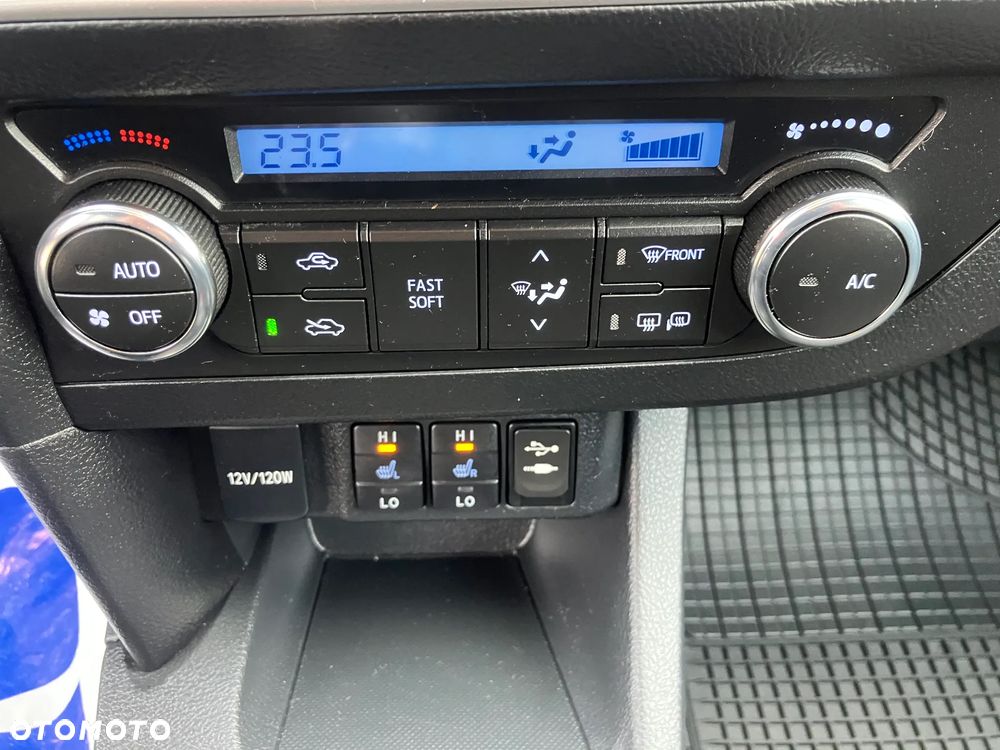 Toyota Auris 2.0 D-4D Executive - 25