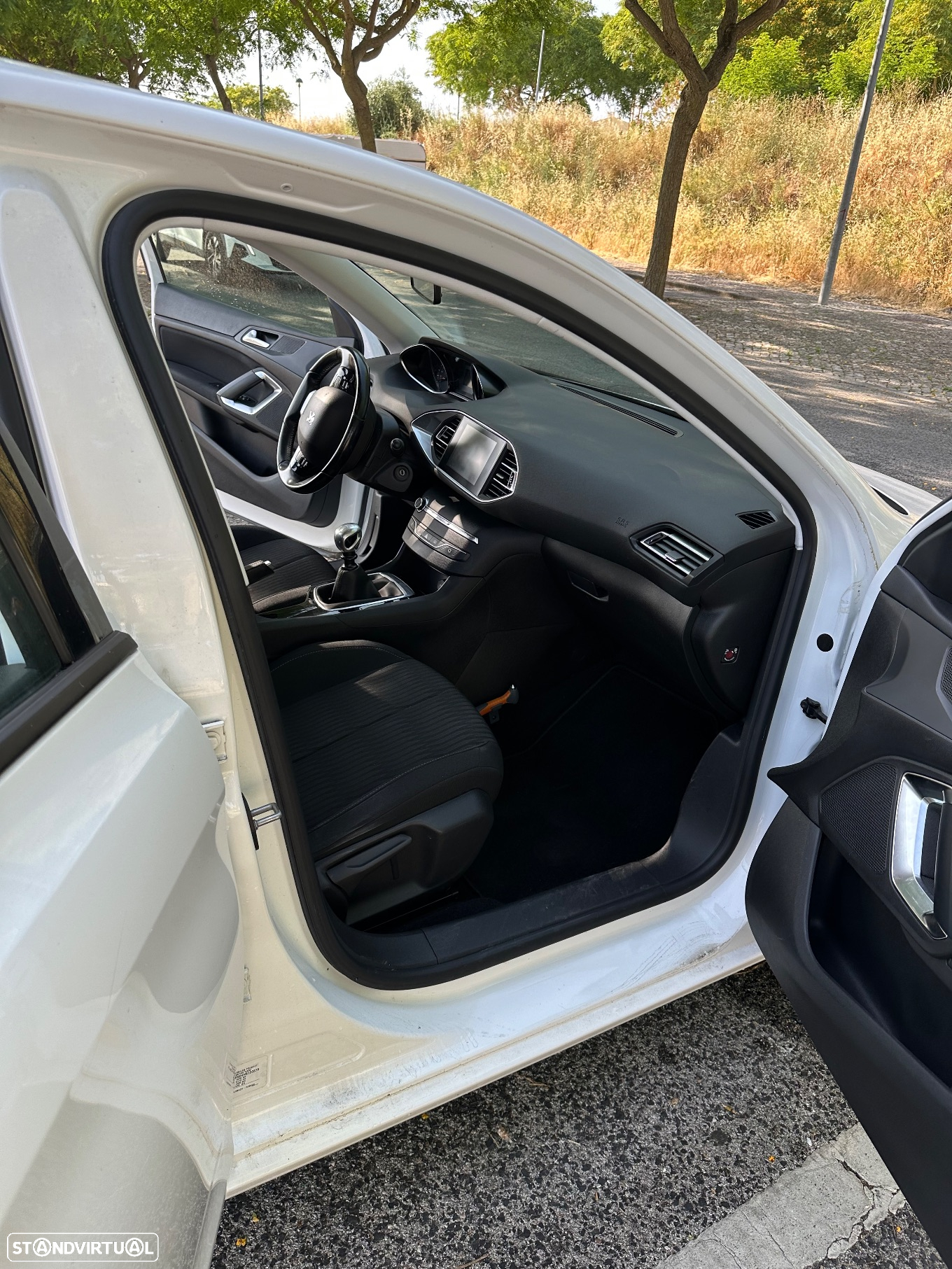 Peugeot 308 SW 1.6 BlueHDi Active - 28