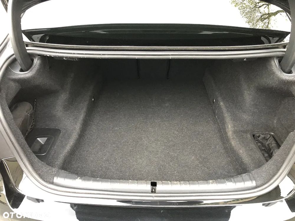 BMW Seria 5 518d mHEV Luxury Line sport - 28