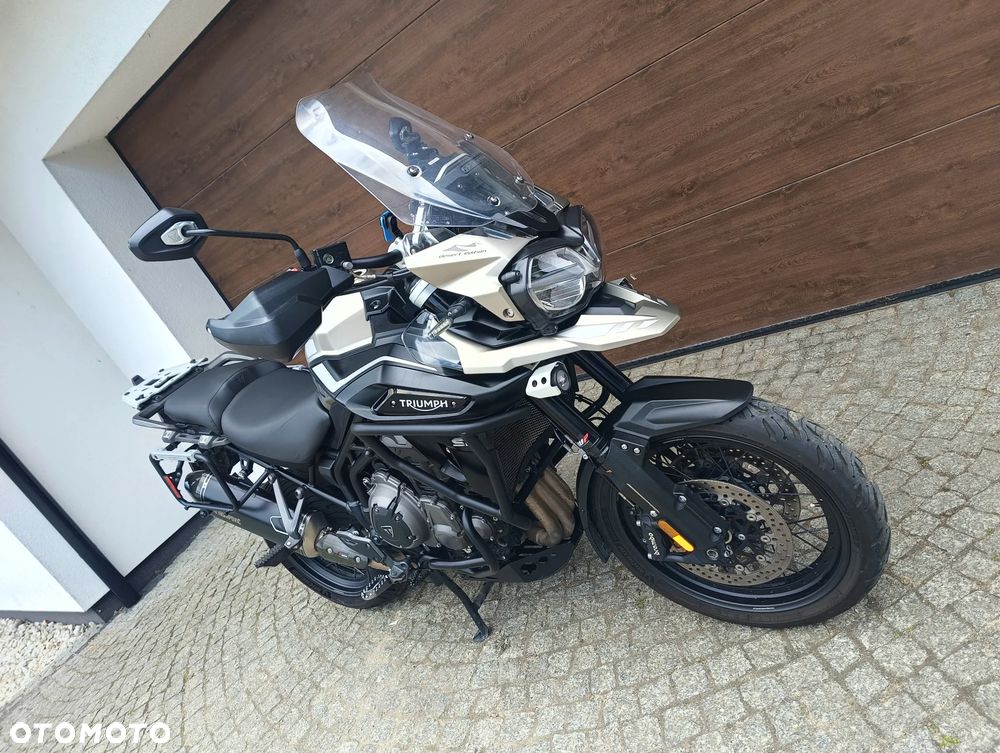 Triumph Inny - 2