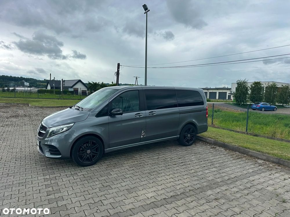Mercedes-Benz V-Class 2022 photo 4