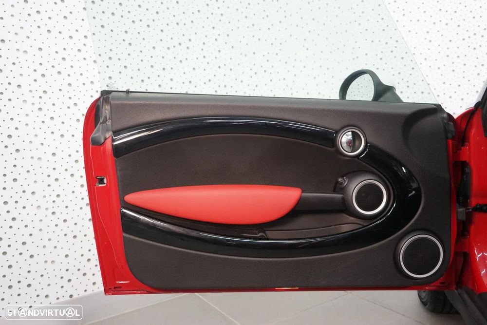 MINI 3 Portas Cooper D - 16