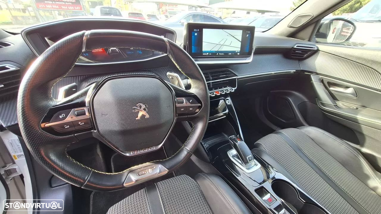 Peugeot 2008 1.5 BlueHDi GT Line EAT8 - 29