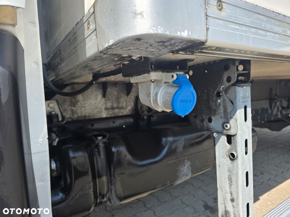 Iveco 50C18 Chłodnia Mroźnia Izoterma ! 8EP + Zasilanie 230V Krajowy ! - 16