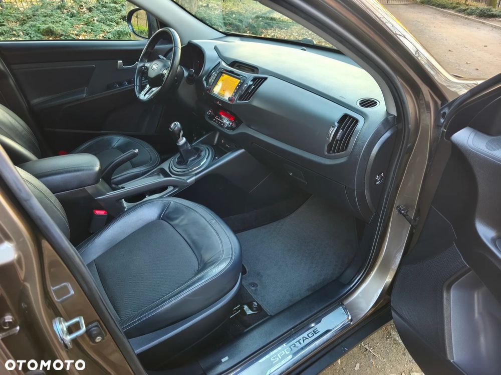 Kia Sportage 2.0 CRDI 2WD Spirit - 19
