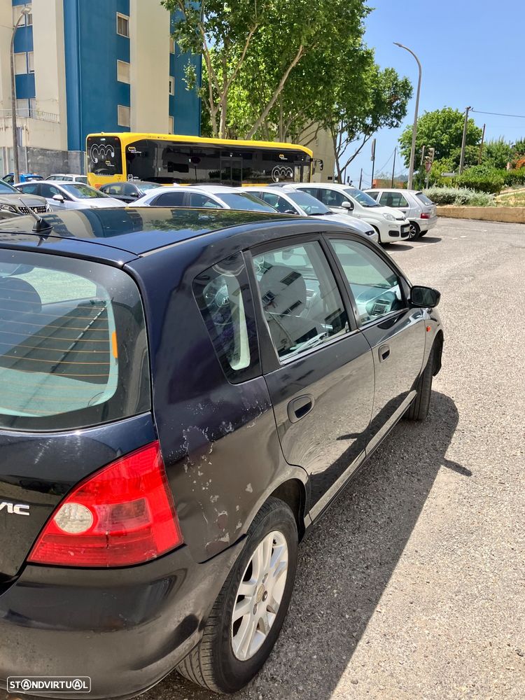 Honda Civic 1.4i S - 4