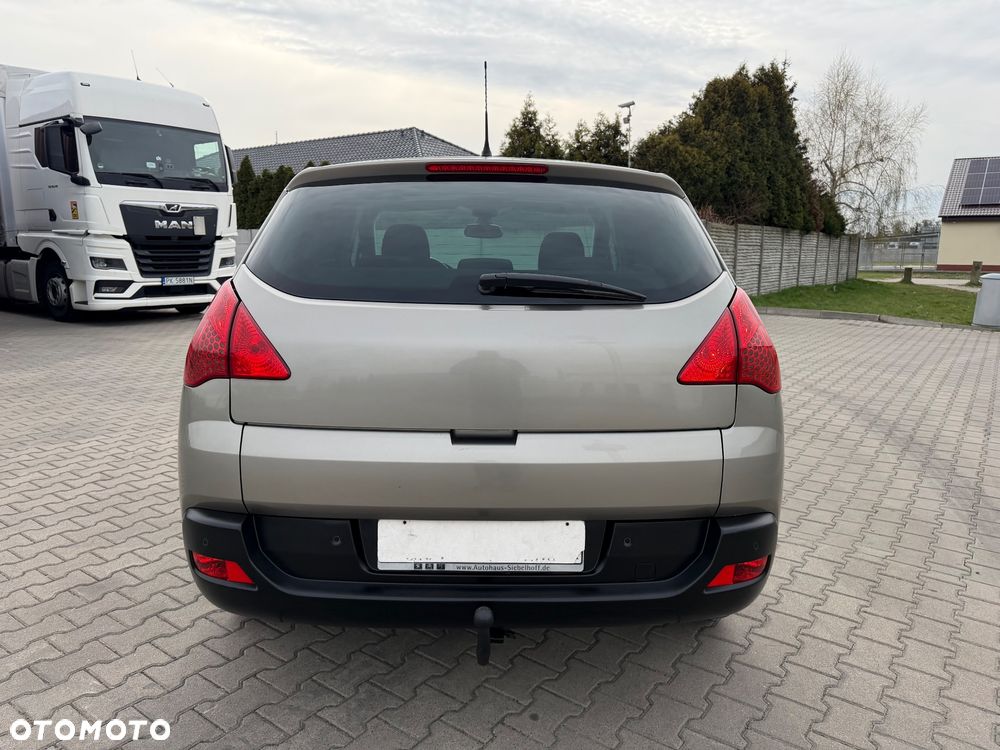 Peugeot 3008 HDi 115 Allure - 5