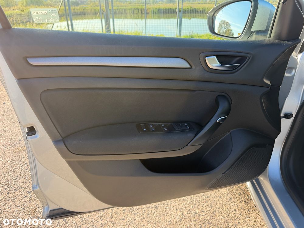 Renault Megane 1.3 TCe FAP Equilibre - 27