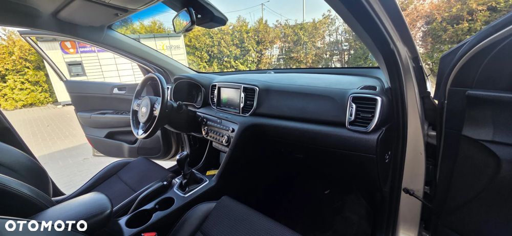 Kia Sportage 1.6 GDI 2WD ISG Spirit - 38