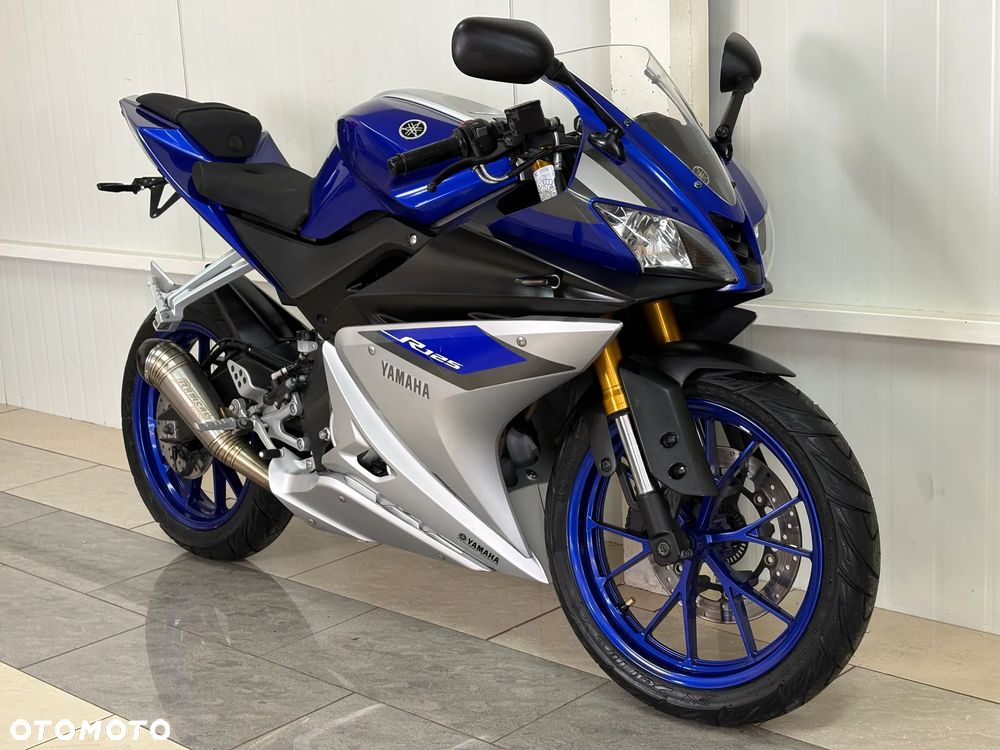 Yamaha YZF - 4