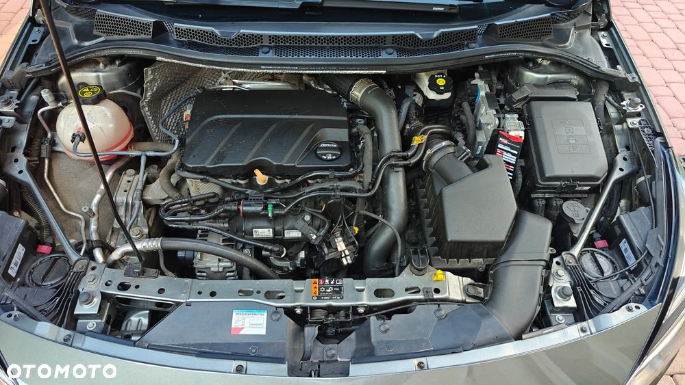 Opel Astra 1.2 T 2020 S&S - 11
